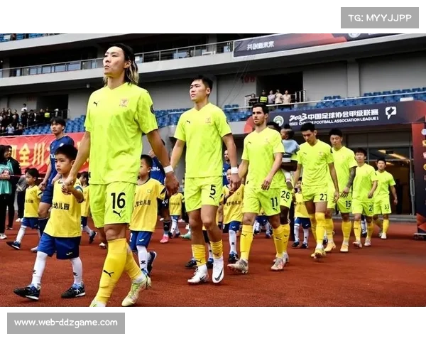 深圳新鹏城战成都蓉城,保级后求完美收官 深圳新鹏城战成都蓉城,保级后求完美收官