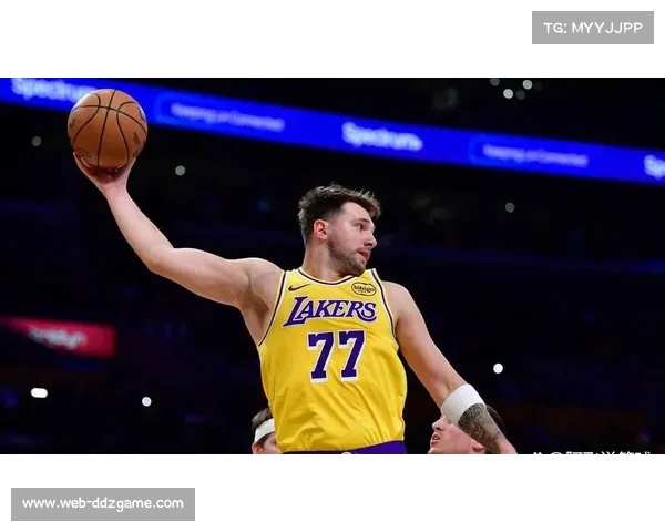 湖人12场失利均输两位数,稳定性成季后赛隐忧 湖人12场失利均输两位数,稳定性成季后赛隐忧