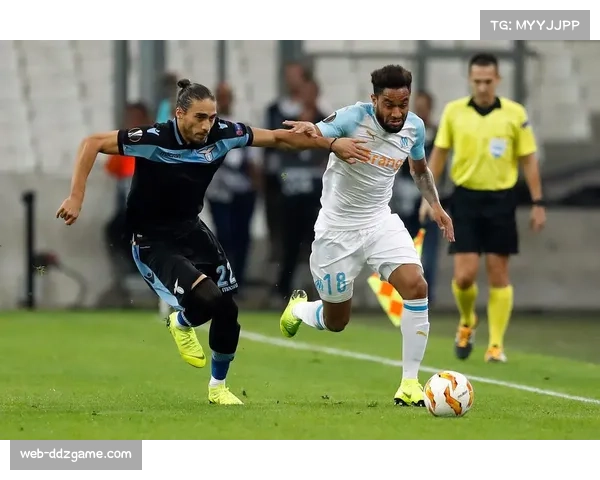 马赛检察院就上轮联赛主看台投掷杂物事件展开调查